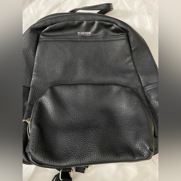 Men’s Kenneth Cole Backpack Small - Picture 1 of 9